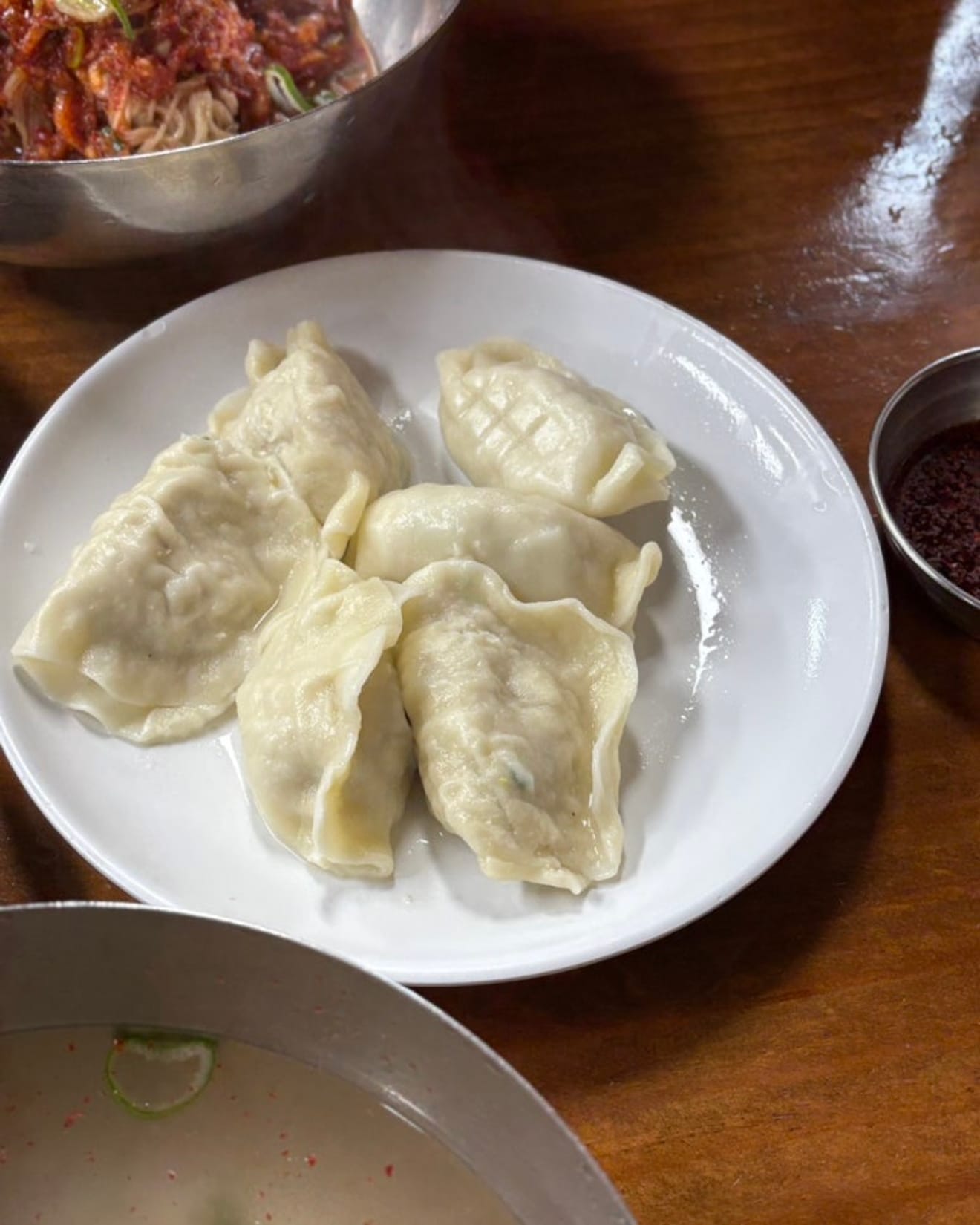 Reseña de la visita a PilDong Myuk (Noodle de Pyongyang) en Seúl, restaurante Michelin, un sábado